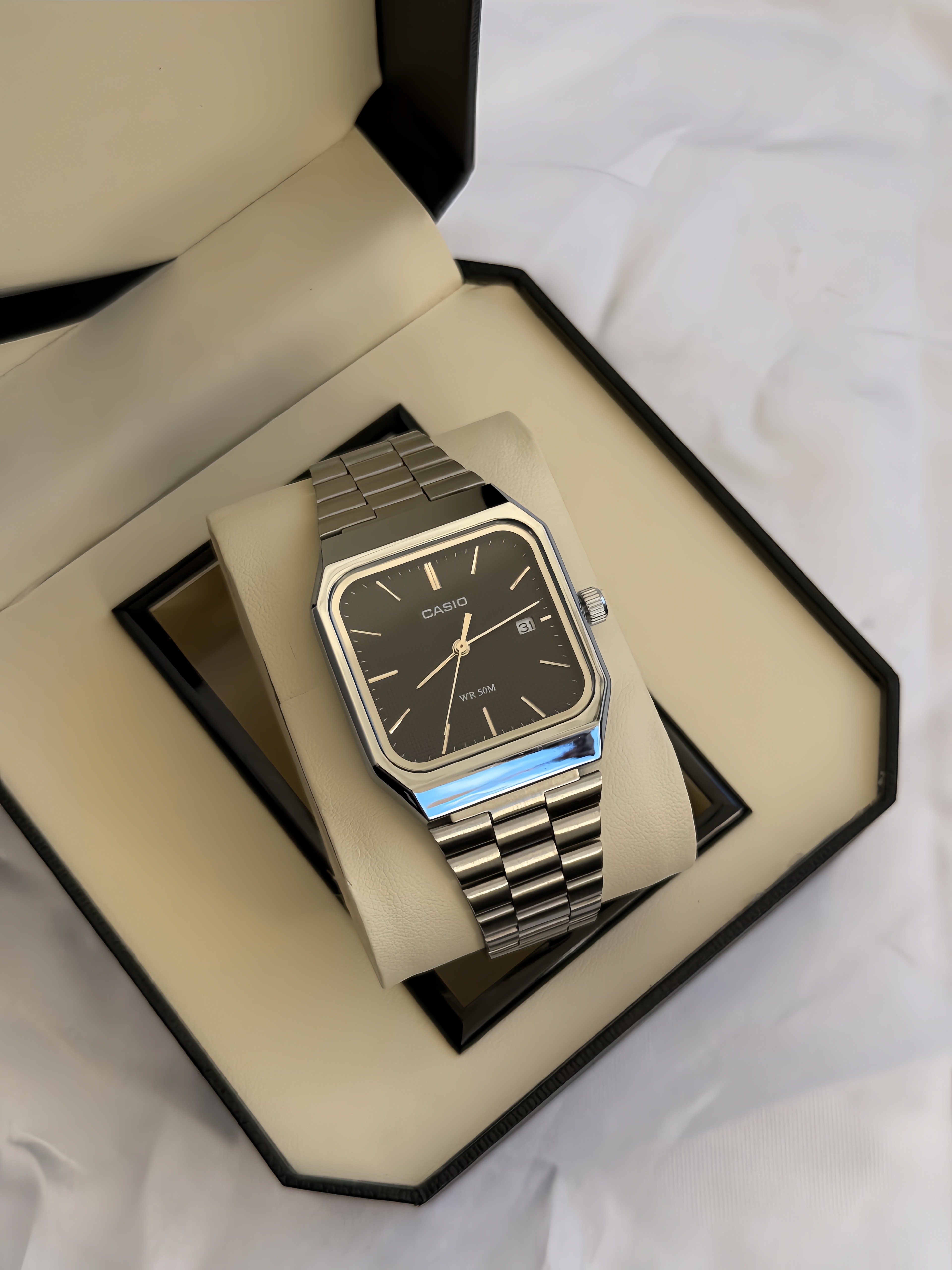 Casio square noire&silver